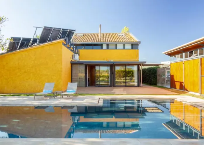 Masia Cal Sisplau, Con Piscina Y Rodeada De Vinedos A 10 Minutos De Vilafranca Del Penedes, Barcelona ,Cataluna