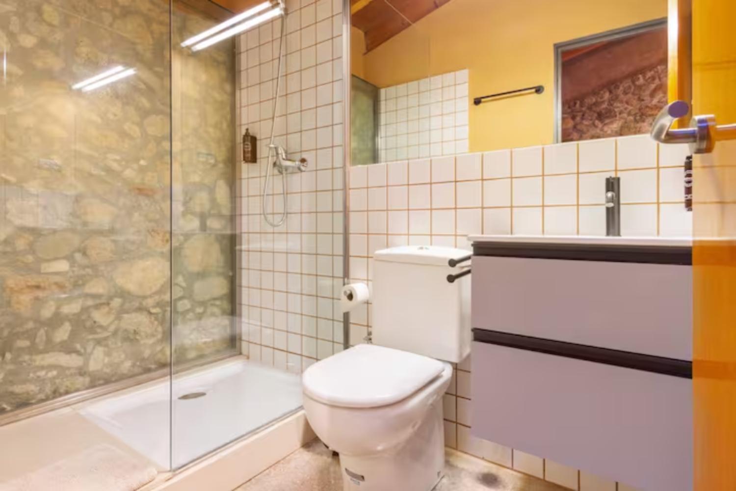 Masia Cal Sisplau: Vineyard Retreat With Pool Near Barcelona Holiday home *