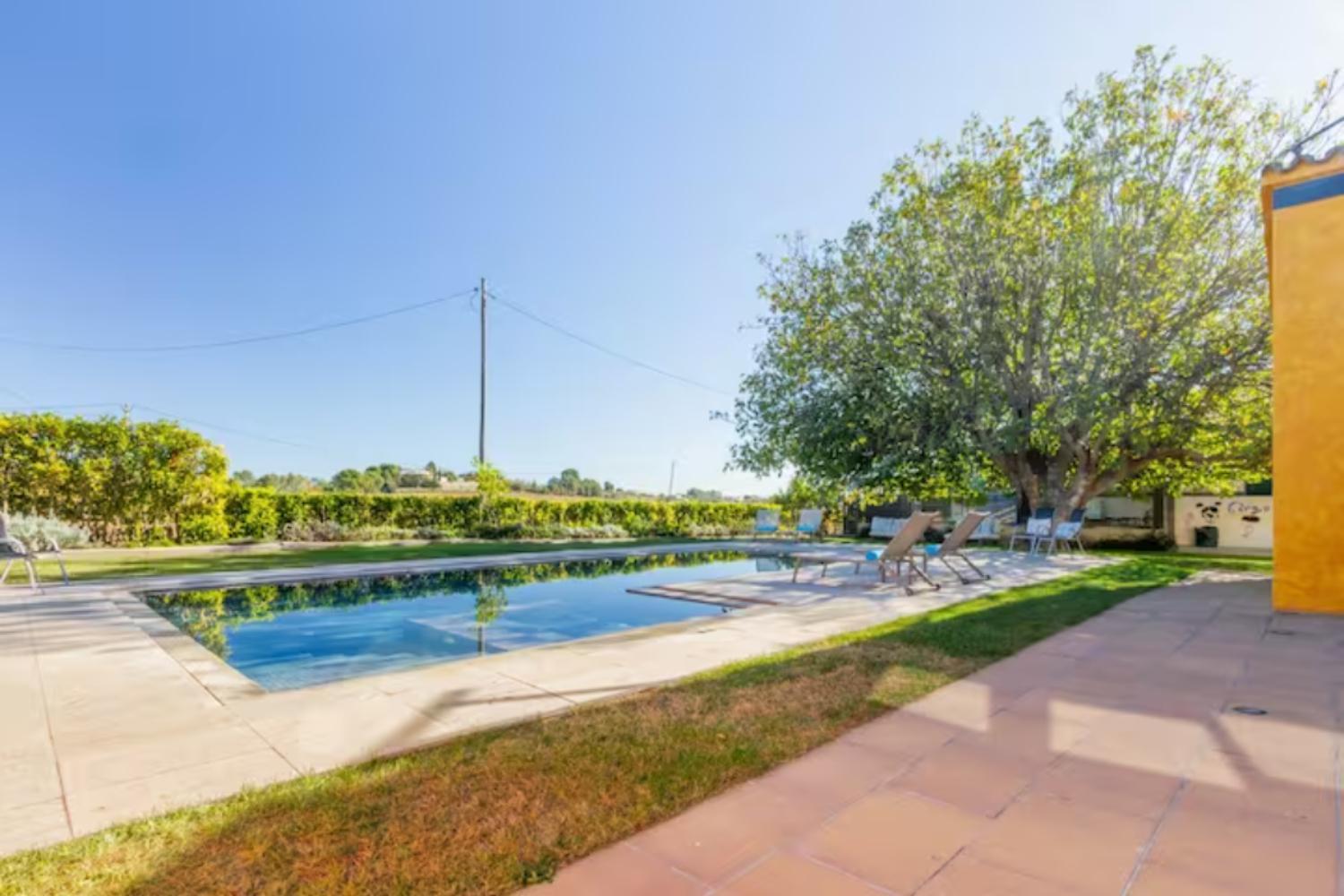 Masia Cal Sisplau: Vineyard Retreat With Pool Near Barcelona Holiday home *